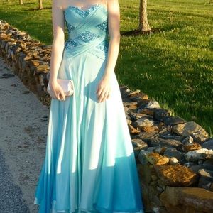 PROM DRESS